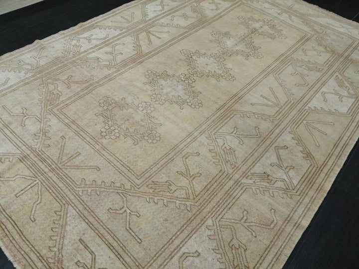 Beige Turkish Oushak Rug 6' 5" x 9' 5" Hand-Knotted detail