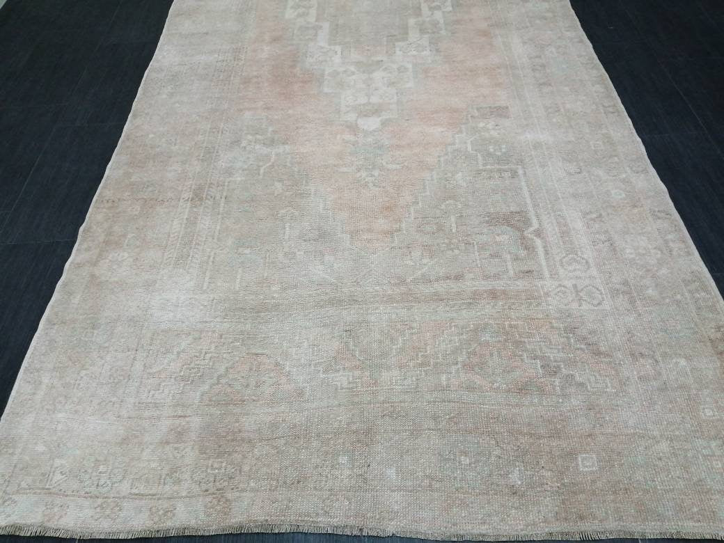 Beige Turkish Runner Rug 5' 3" x 10' 9" Hand-Knotted pattern