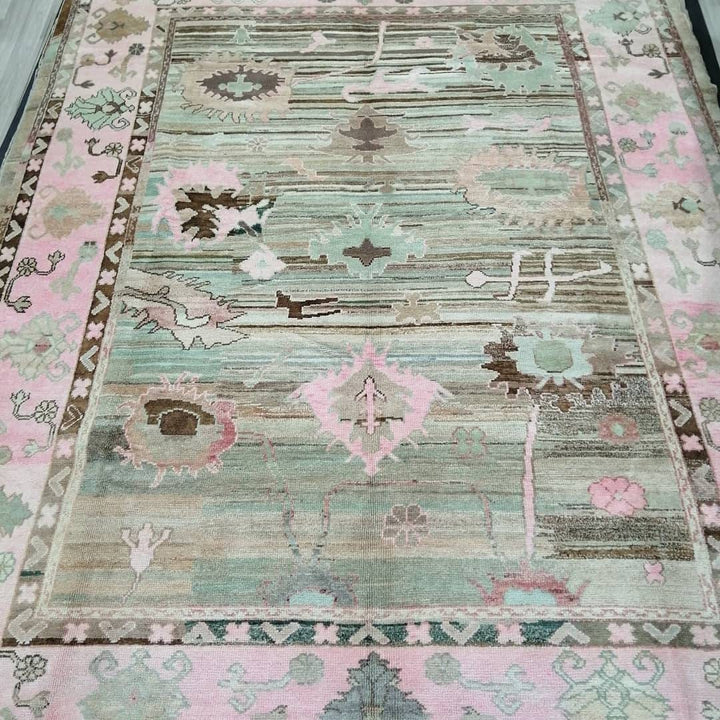 Turkish Oushak Rug 9' 3" x 12' 3" Hand-Knotted pattern