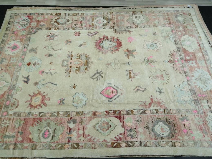 Turkish Oushak Rug 9' x 12' 2" Hand-Knotted pattern