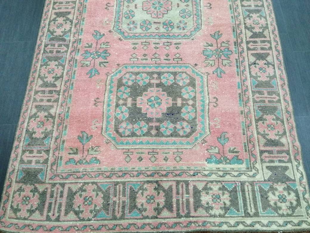 Beige Turkish Runner Rug 4' 5" x 19' 3" Hand-Knotted texture