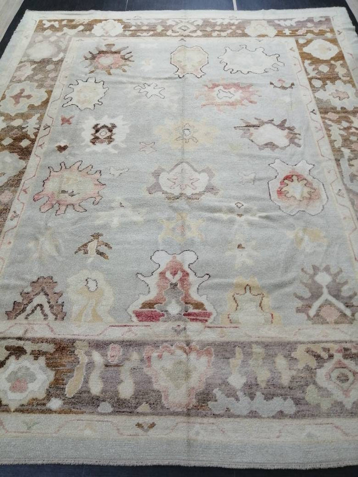 Turkish Oushak Rug 9' 3" x 11' 4" Hand-Knotted close-up