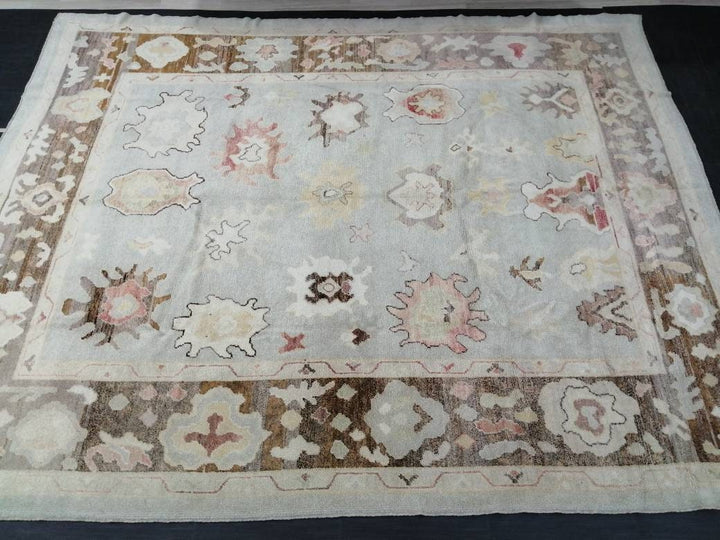 Turkish Oushak Rug 9' 3" x 11' 4" Hand-Knotted texture