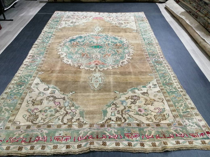 Turkish Runner Rug 6' 8" x 10' 10" Hand-Knotted close-up