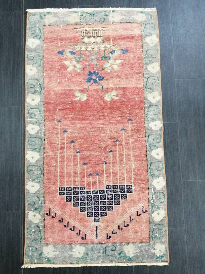 Rust Turkish Oushak Rug 2' x 4' Hand-Knotted detail