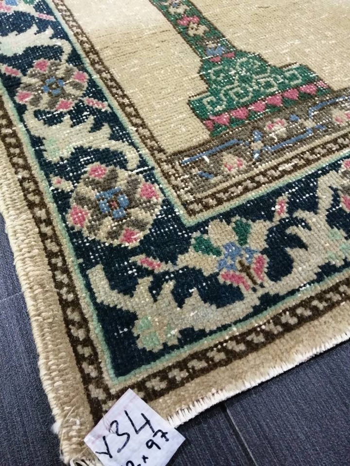 Beige Turkish Runner Rug 3' x 5' 4" Hand-Knotted pattern