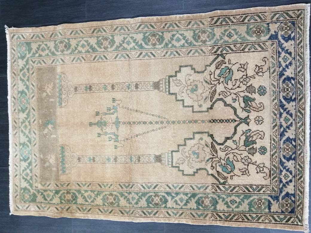 Beige Turkish Runner Rug 3' 4" x 4' 11" Hand-Knotted detail