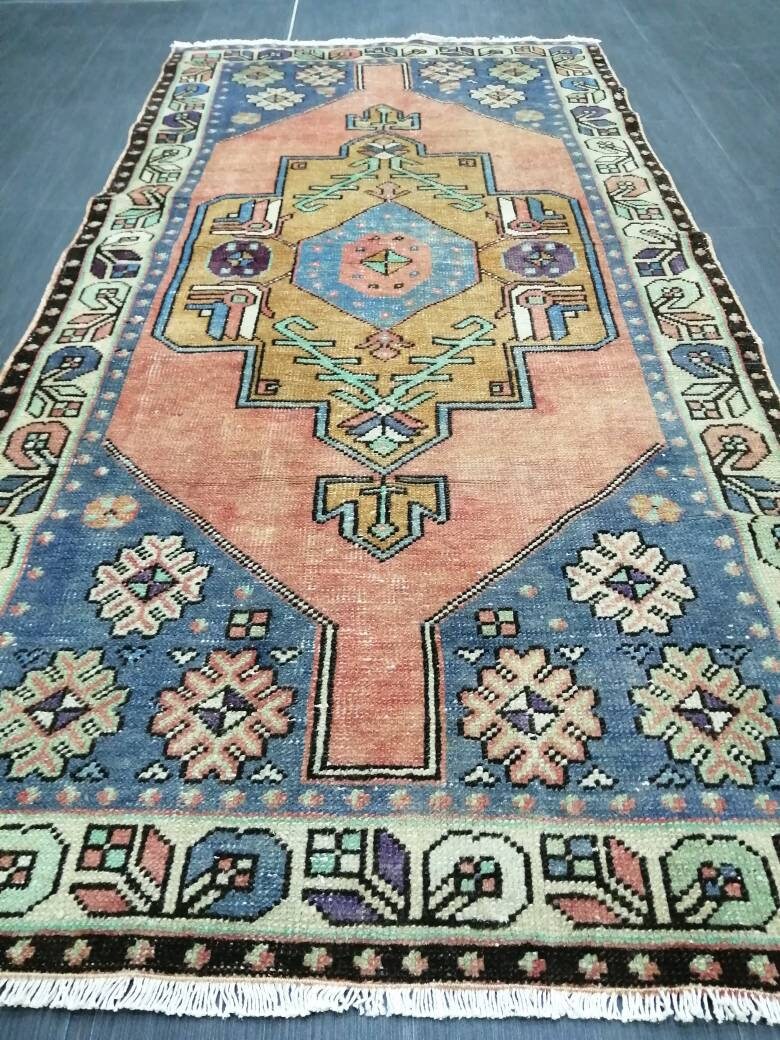 Turkish Runner Rug 3' 10" x 7' 6" Hand-Knotted view 9