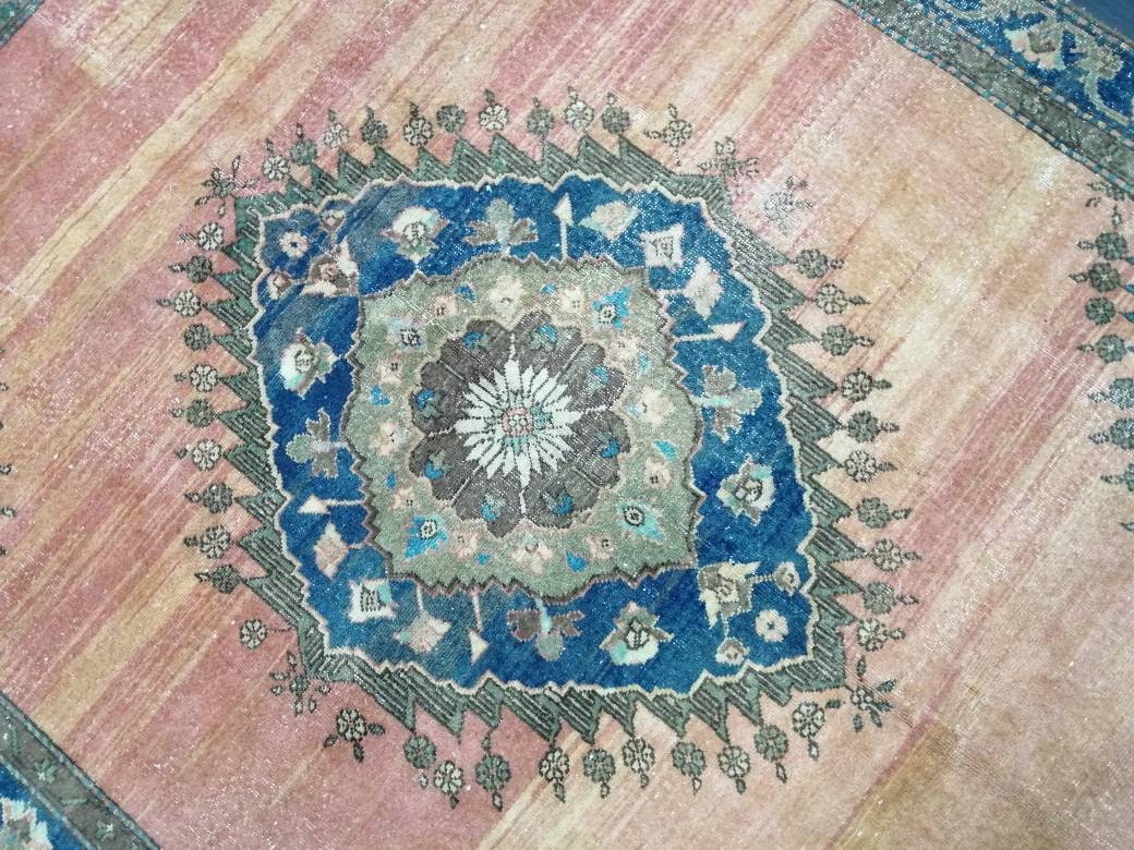 Beige Turkish Runner Rug 6' 6" x 8' 11" Hand-Knotted field