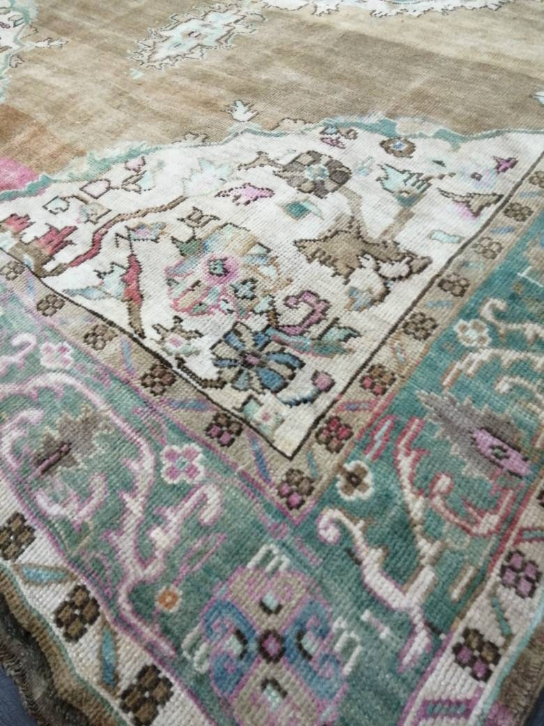 Turkish Runner Rug 6' 8" x 10' 10" Hand-Knotted pattern