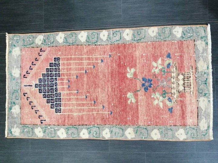 Rust Turkish Oushak Rug 2' x 4' Hand-Knotted pattern