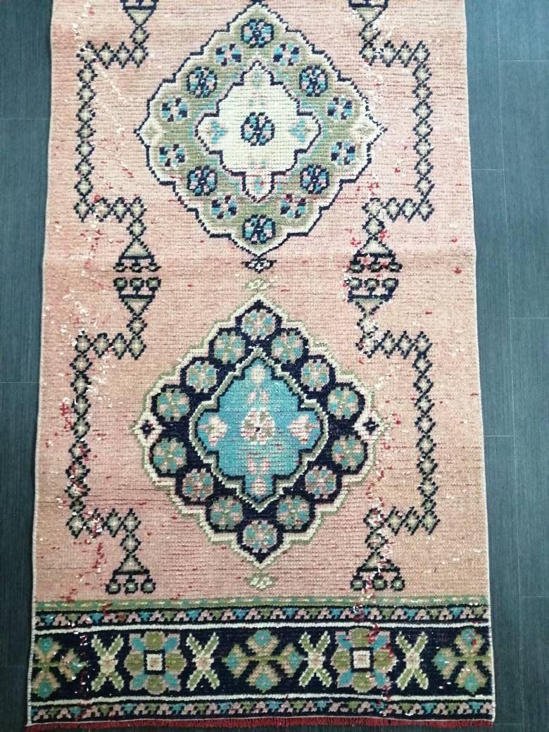 Beige Turkish Runner Rug 2' 7" x 10' 11" Hand-Knotted border