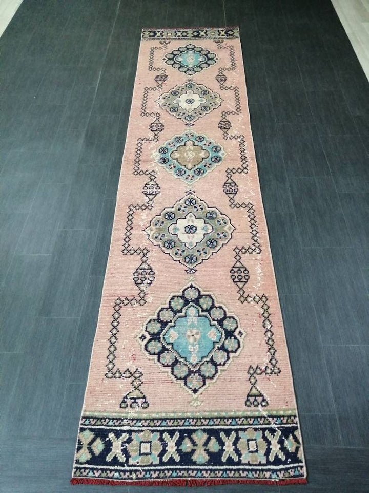 Beige Turkish Runner Rug 2' 7" x 10' 11" Hand-Knotted texture