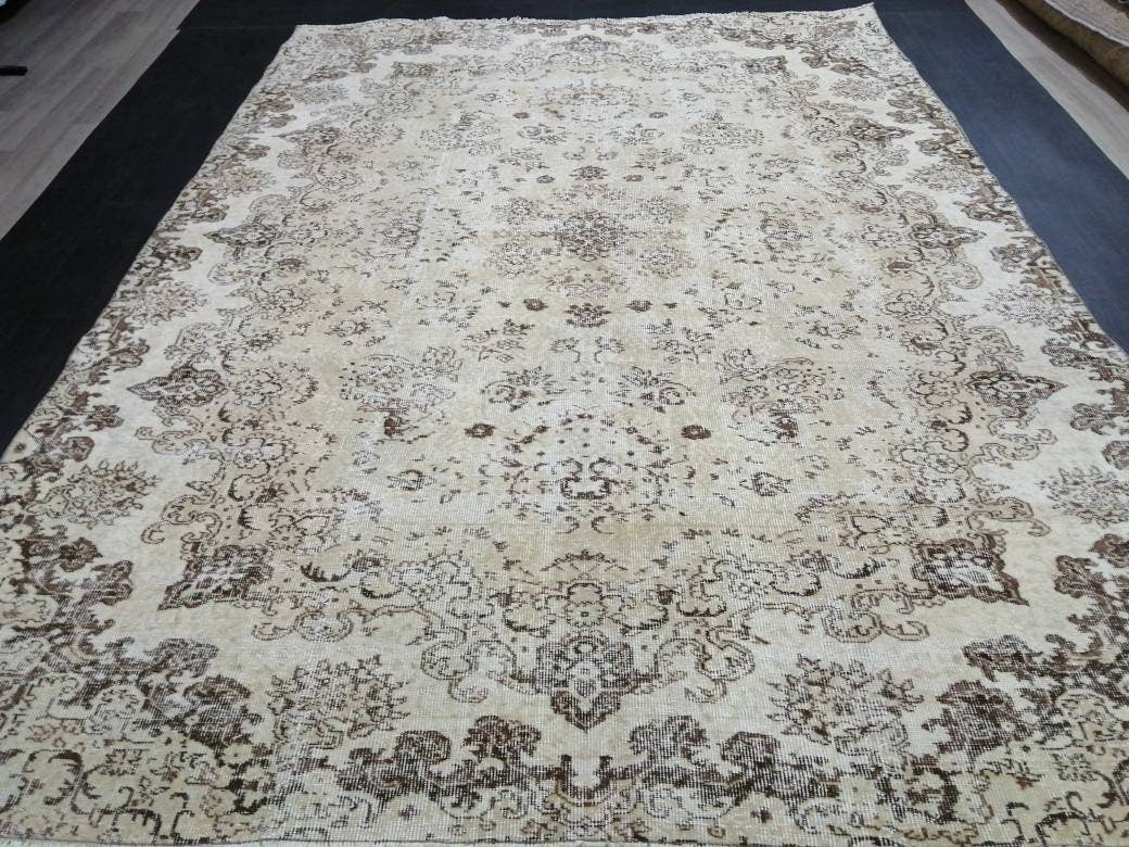 Beige Turkish Runner Rug 7' 1" x 9' 6" Hand-Knotted