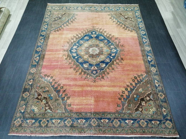 Beige Turkish Runner Rug 6' 6" x 8' 11" Hand-Knotted detail