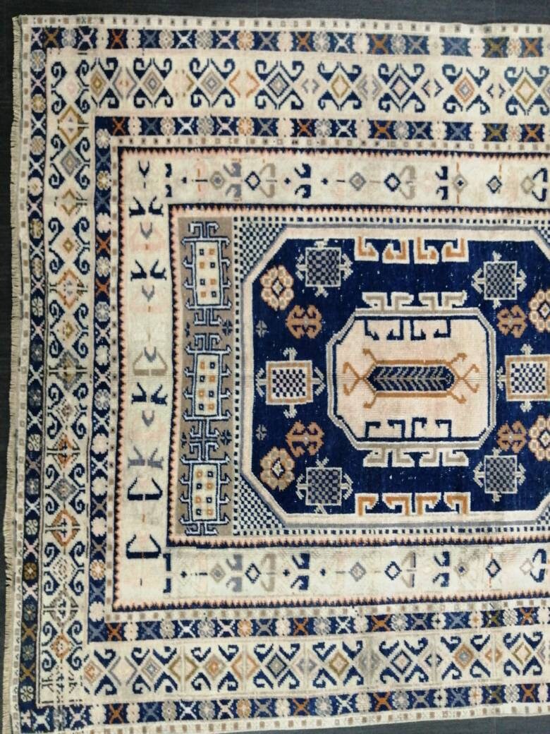 Turkish Runner Rug 4' 9" x 10' 1" Hand-Knotted detail