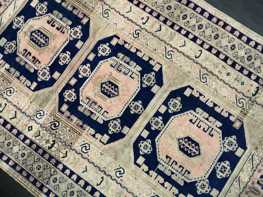 Pink Turkish Runner Rug 5' 9" x 9' 9" Hand-Knotted field