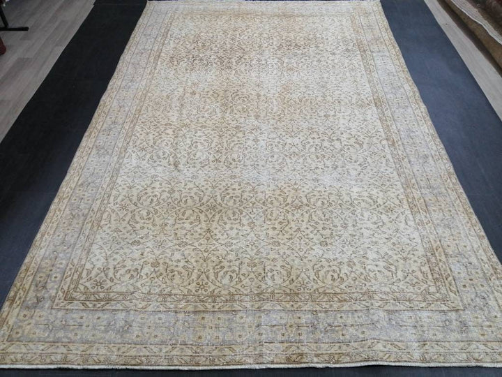 Beige Turkish Oushak Rug 6' 6" x 10' 2" Hand-Knotted texture