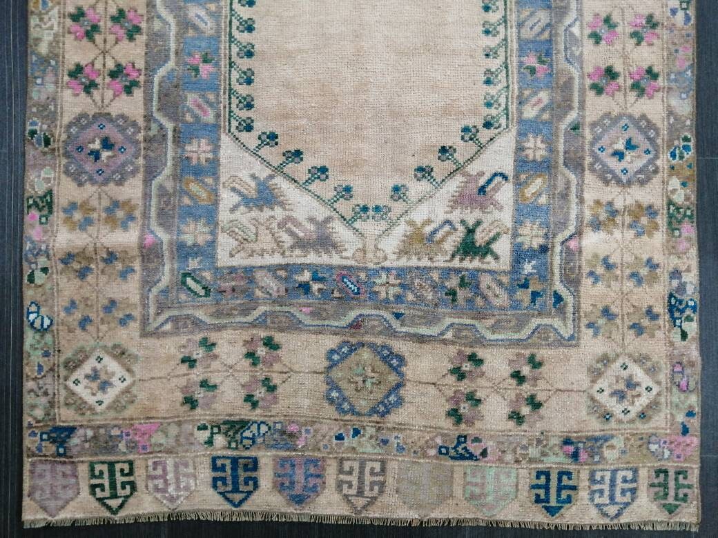 Beige Turkish Runner Rug 3' 8" x 7' 1" Hand-Knotted pattern