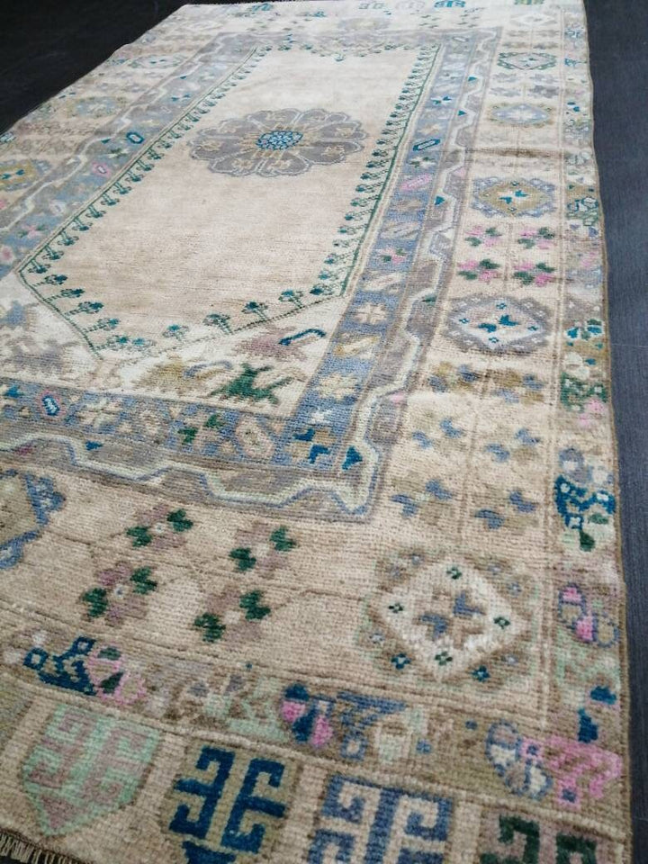 Beige Turkish Runner Rug 3' 8" x 7' 1" Hand-Knotted detail