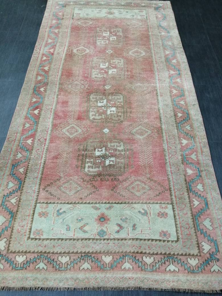 Beige Turkish Runner Rug 4' x 8' 2" Hand-Knotted texture