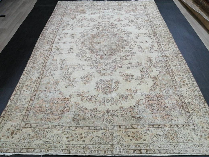 Beige Turkish Oushak Rug 6' 7" x 10' 4" Hand-Knotted