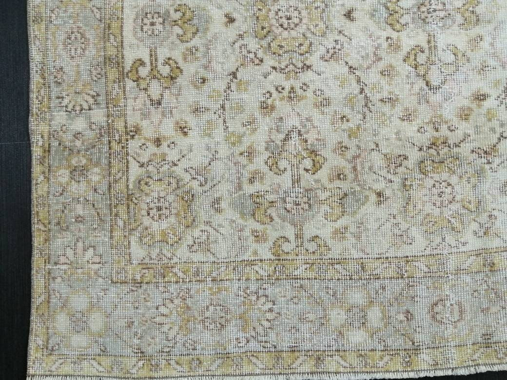 Turkish Oushak Rug 5' 4" x 9' 2" Hand-Knotted view