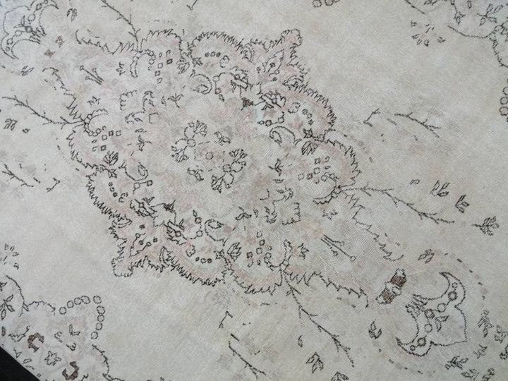 Beige Turkish Oushak Rug 6' 6" x 10' 4" Hand-Knotted field