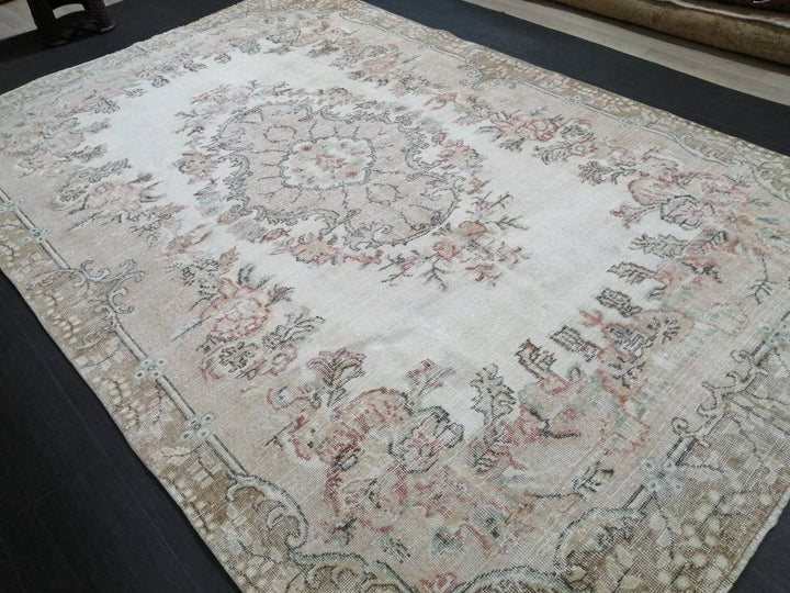 Beige Turkish Oushak Rug 6' 8" x 10' 4" Hand-Knotted