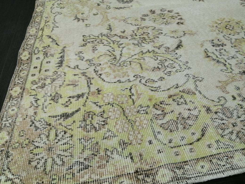 Beige Turkish Vintage Rug 6' x 10' 8" Hand-Knotted reverse