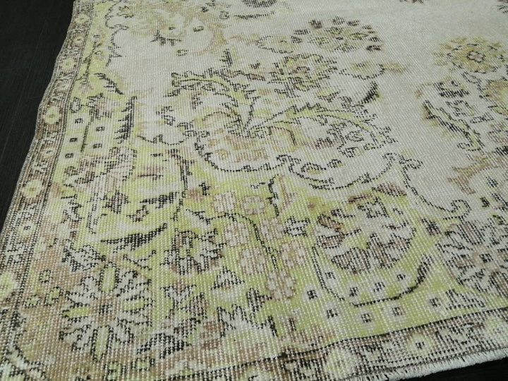 Beige Turkish Vintage Rug 6' x 10' 8" Hand-Knotted reverse
