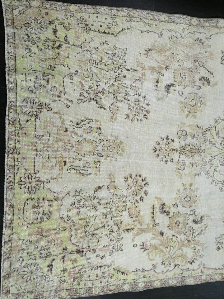 Beige Turkish Vintage Rug 6' x 10' 8" Hand-Knotted view 9