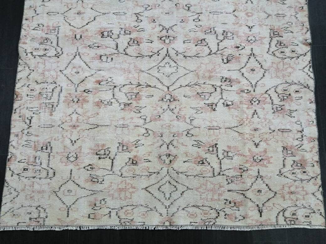 Beige Turkish Runner Rug 5' 7" x 8' 5" Hand-Knotted view 9