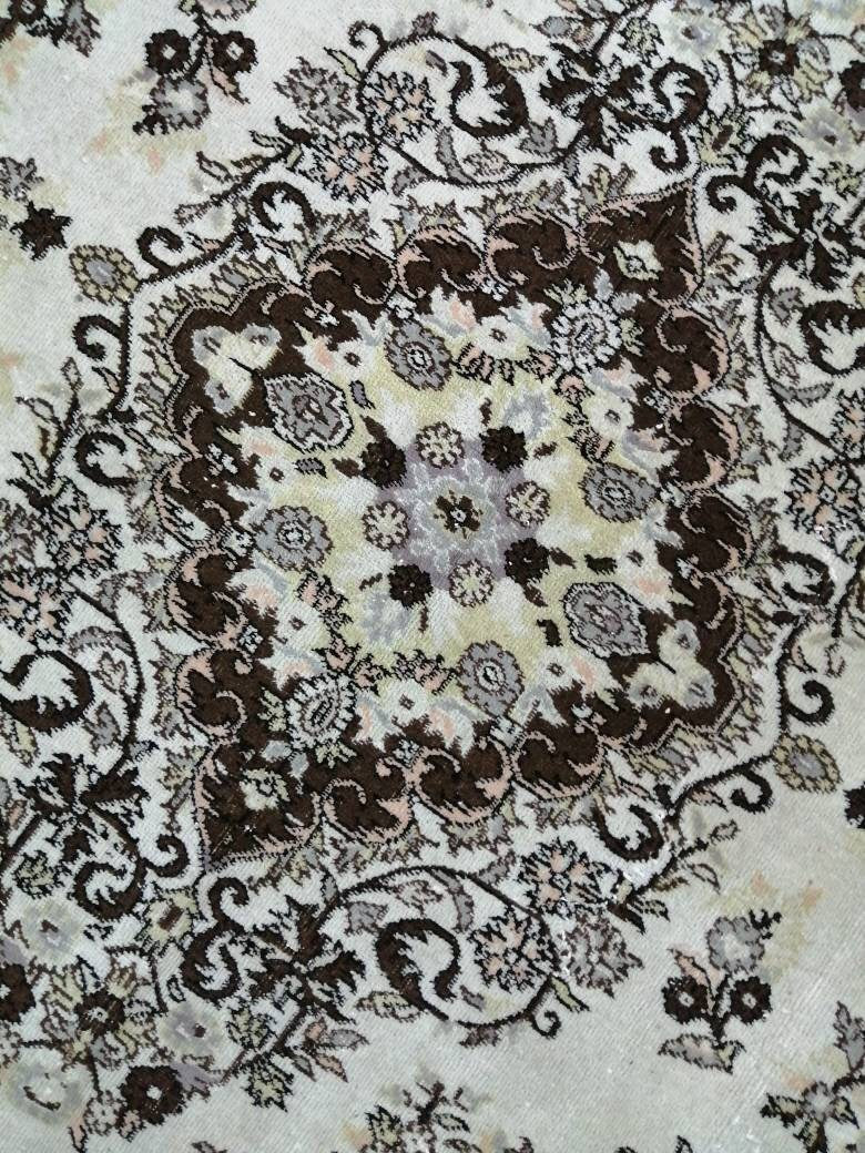 Beige Turkish Runner Rug 7' 2" x 10' 6" Hand-Knotted texture