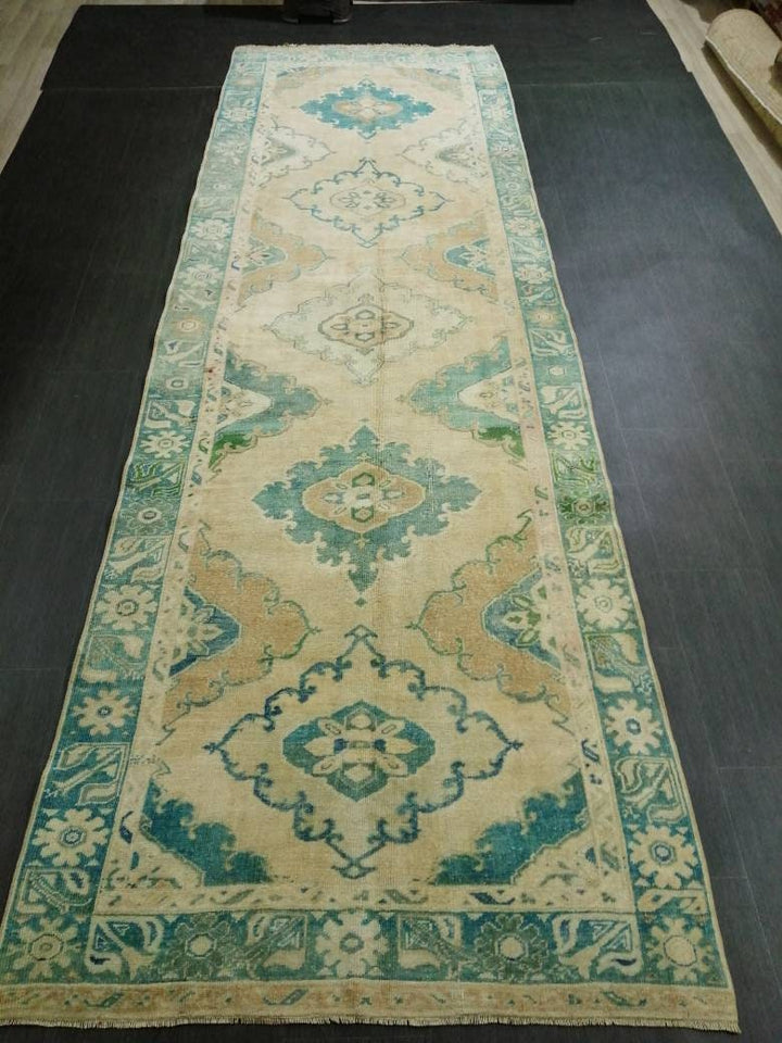 Turkish Runner Rug 4' 3" x 13' 1" Hand-Knotted border