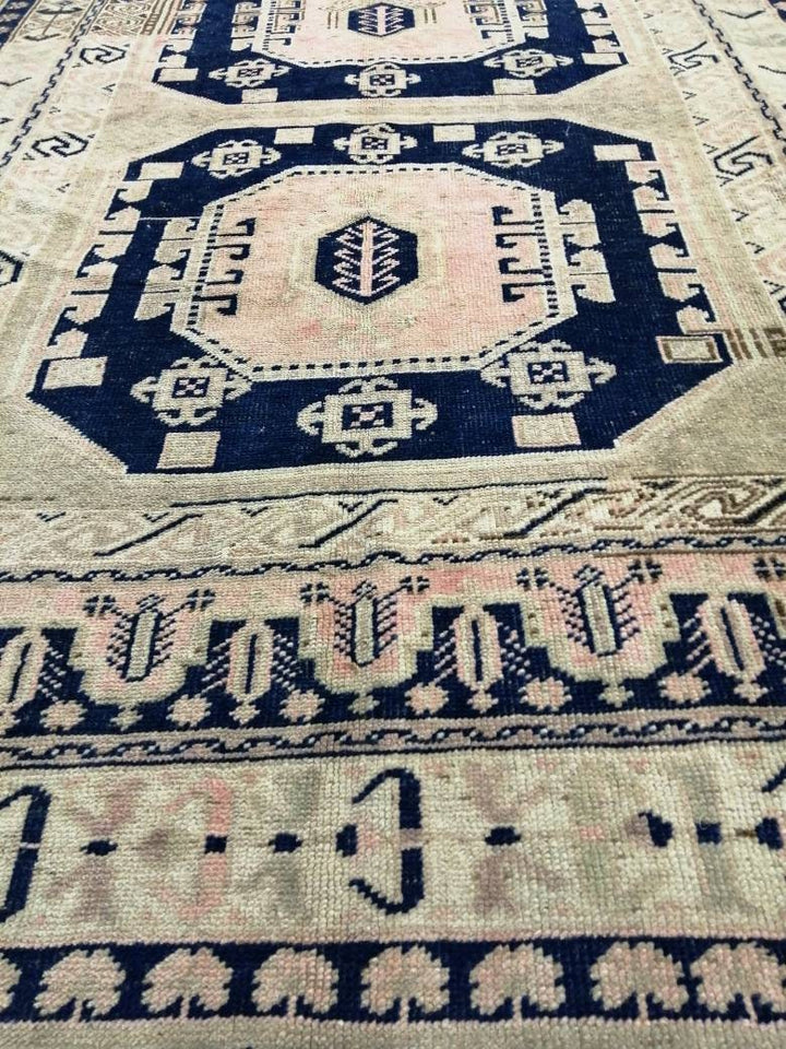 Pink Turkish Runner Rug 5' 9" x 9' 9" Hand-Knotted texture