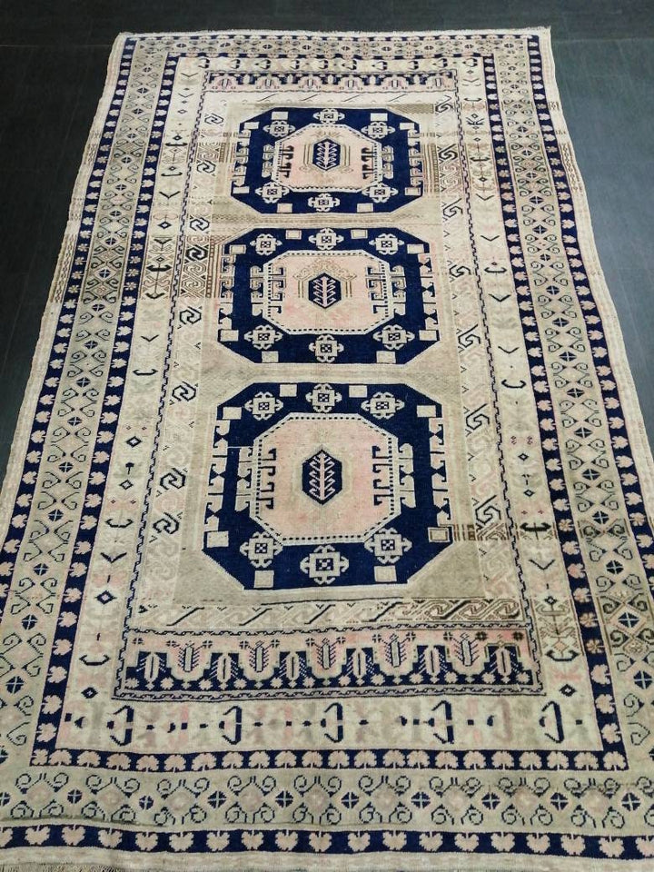 Pink Turkish Runner Rug 5' 9" x 9' 9" Hand-Knotted pattern