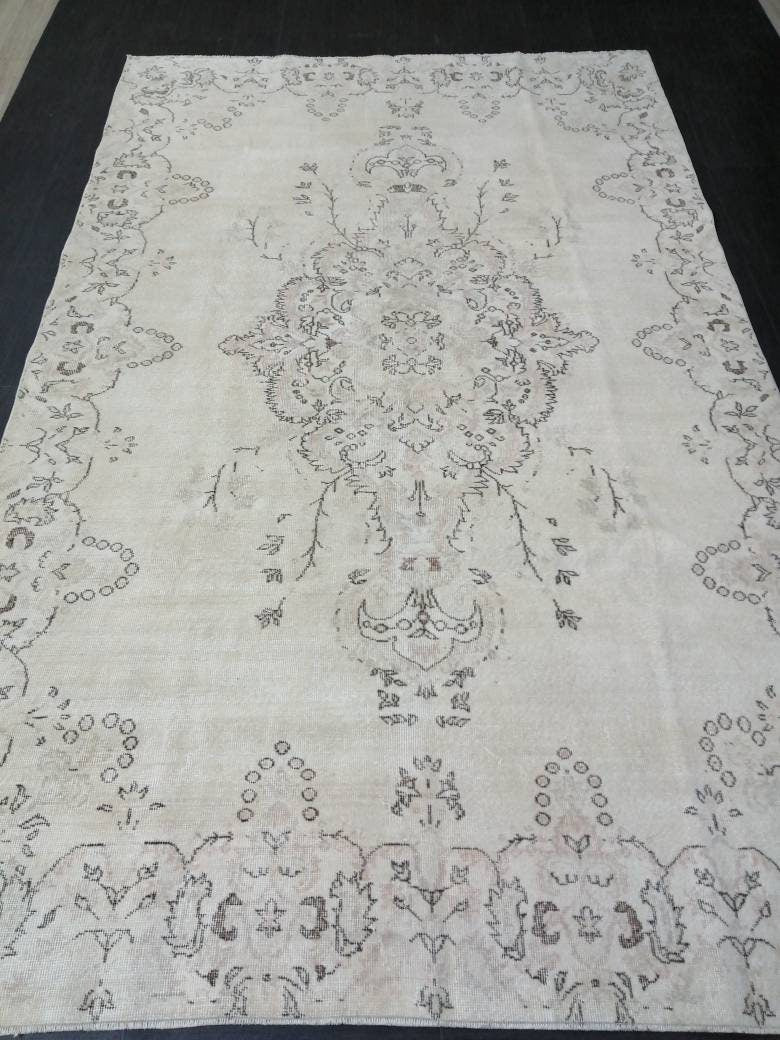Beige Turkish Oushak Rug 6' 6" x 10' 4" Hand-Knotted view 9