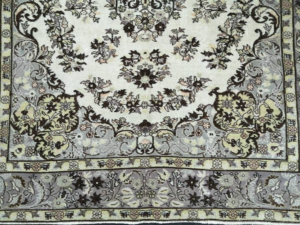 Beige Turkish Runner Rug 7' 2" x 10' 6" Hand-Knotted view 9