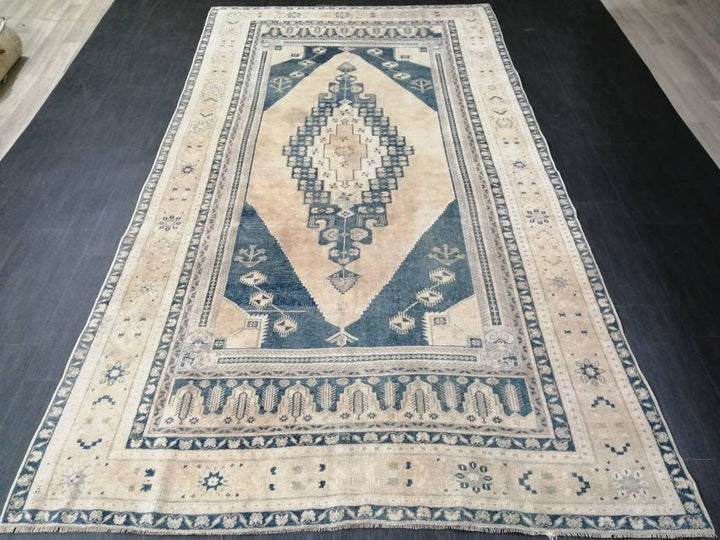 Beige Turkish Runner Rug 5' 3" x 9' 7" Hand-Knotted view