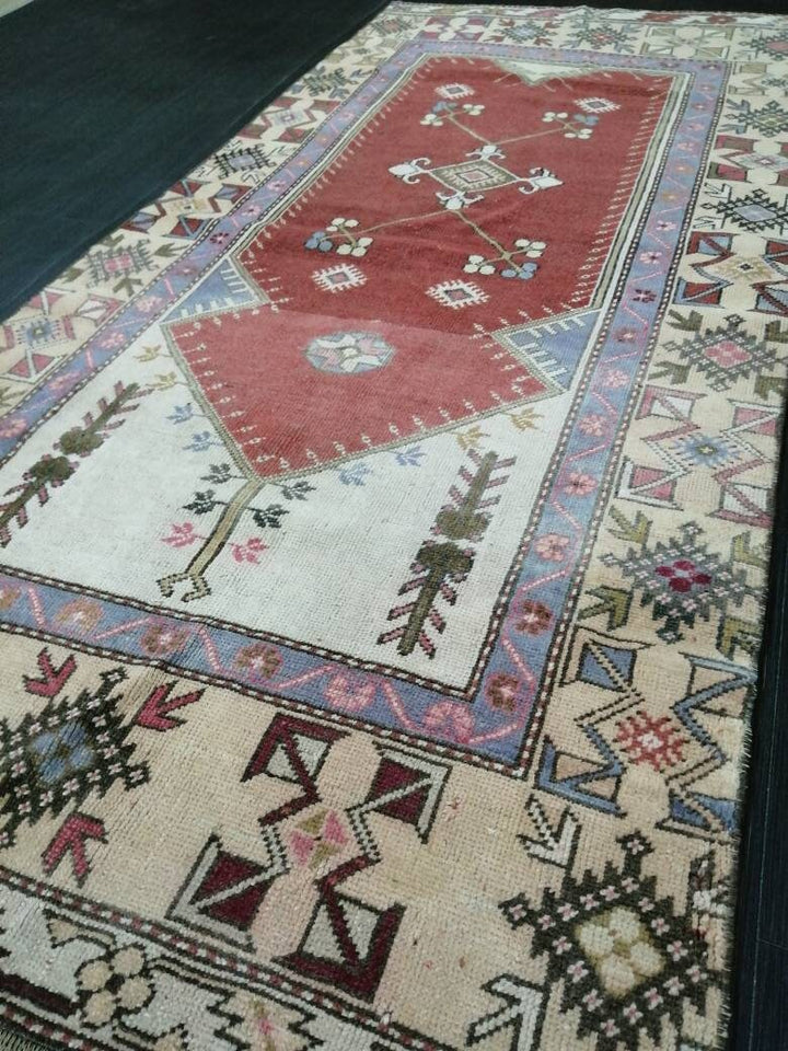 Beige Turkish Runner Rug 3' 1" x 6' 11" Hand-Knotted pattern