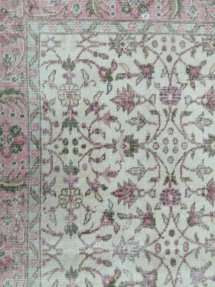 Tan Turkish Runner Rug 4' 11" x 9' 9" Hand-Knotted border