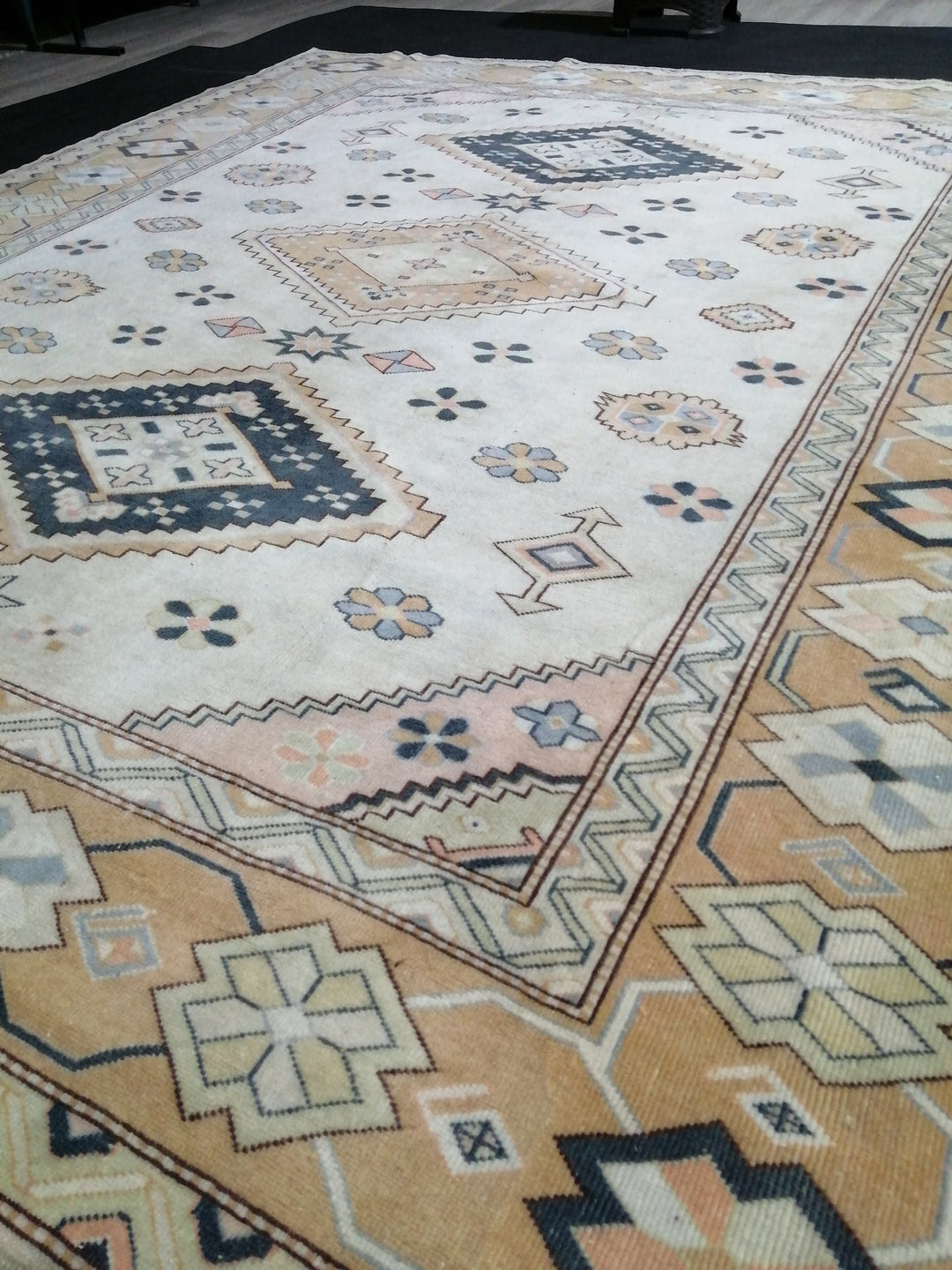 Navy Turkish Oushak Rug 7' 9" x 9' 2" Hand-Knotted texture