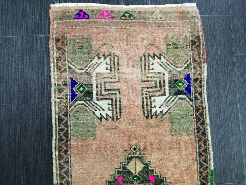 Beige Turkish Runner Rug 1' 5" x 3' 8" Hand-Knotted pattern