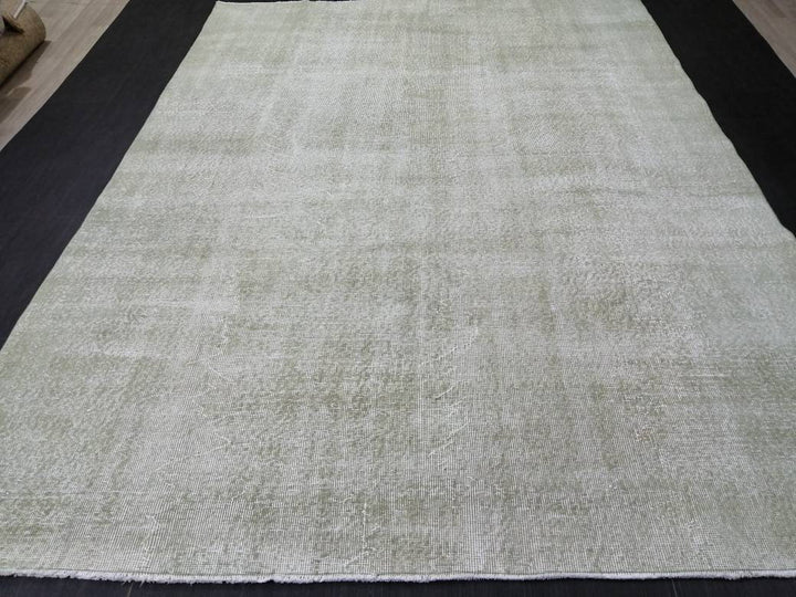 Green Turkish Oushak Rug 6' 7" x 9' Hand-Knotted | No. WR69246
