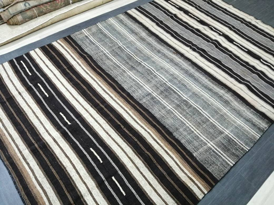 Rust Turkish Runner Rug 8' 1" x 12' 3" Hand-Knotted detail
