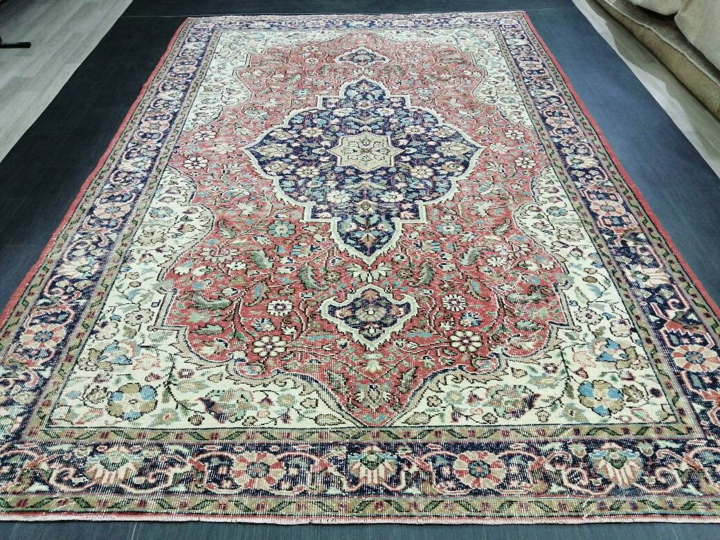 Beige Turkish Oushak Rug 6' 11" x 10' 3" Hand-Knotted detail