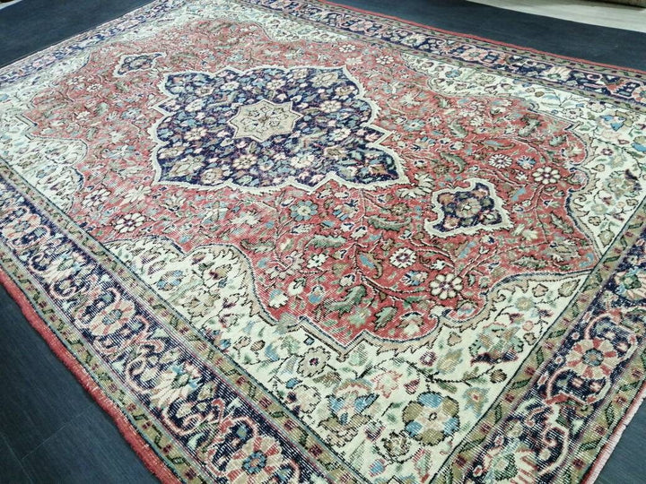 Beige Turkish Oushak Rug 6' 11" x 10' 3" Hand-Knotted texture