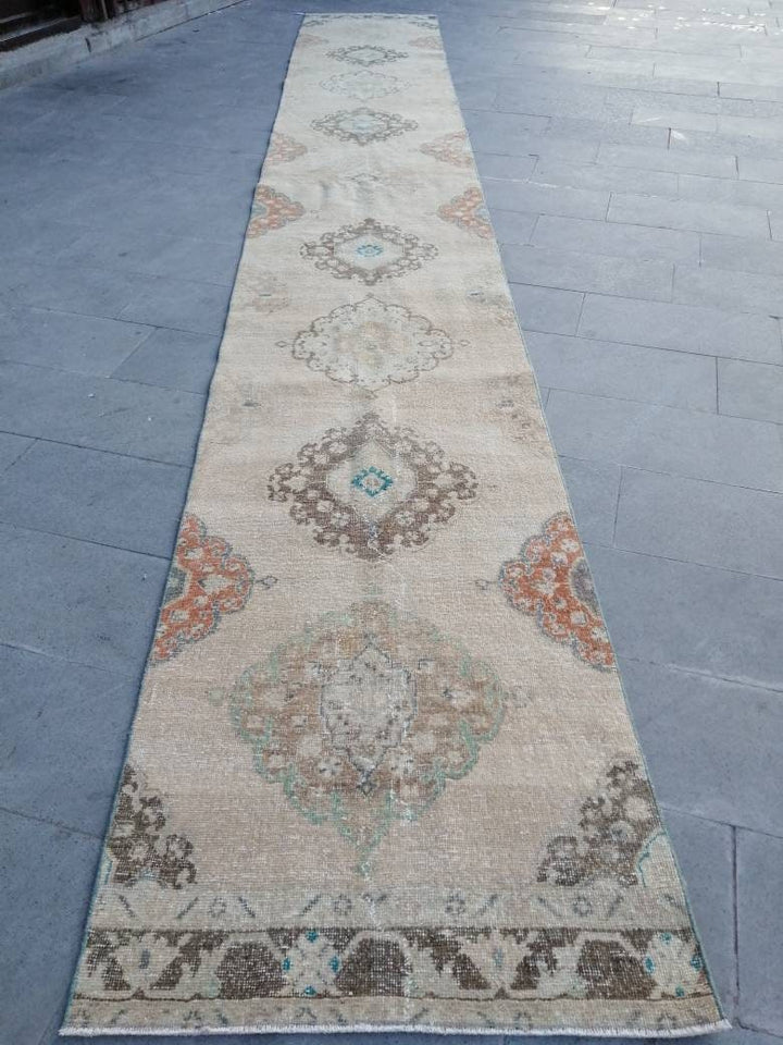 Beige Turkish Runner Rug 2' 11" x 20' 4" Hand-Knotted pattern