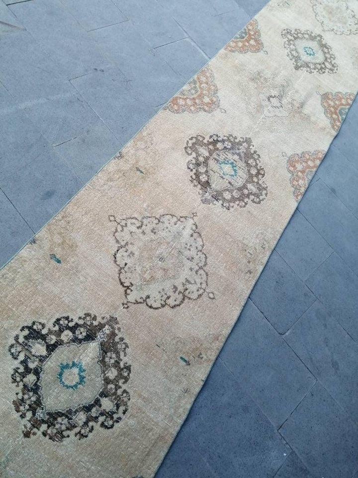 Beige Turkish Runner Rug 2' 11" x 20' 4" Hand-Knotted texture